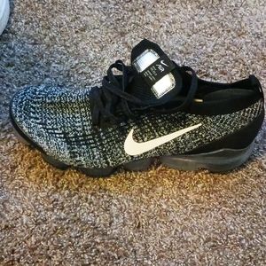 Nike Vapormax flyknit 3's. Oreo style size 11.5